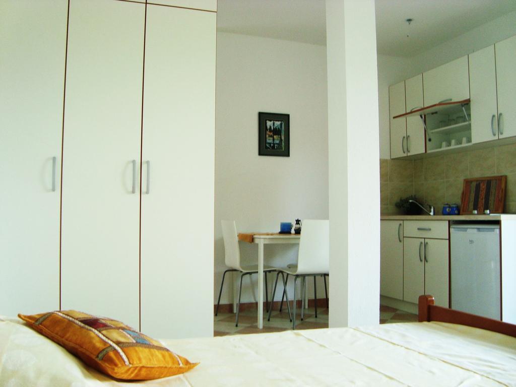 Apartments Rolovina Тиват Номер фото